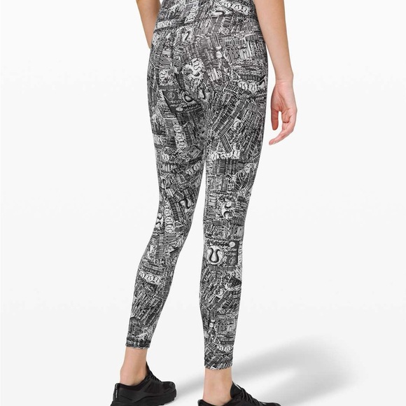 lululemon athletica Monochrome Graphic Leggings - Picture 1 of 12